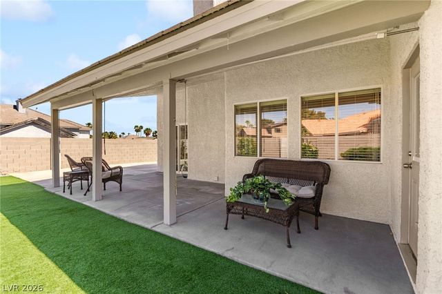 305 Redondo Street, Henderson, NV 89014