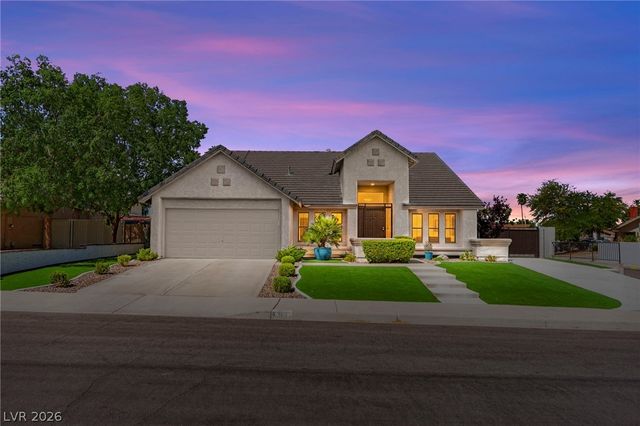 305 Redondo Street, Henderson, NV 89014