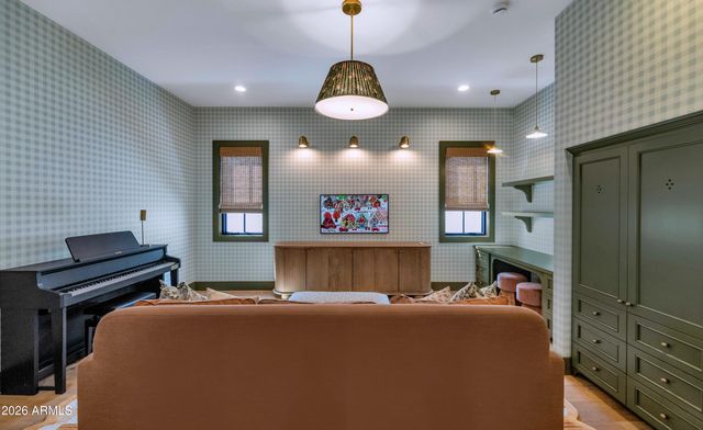 4129 N 47TH Street, Phoenix, AZ 85018