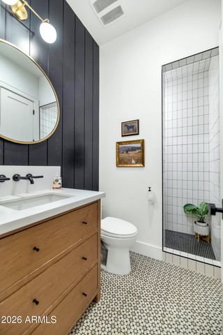 4129 N 47TH Street, Phoenix, AZ 85018