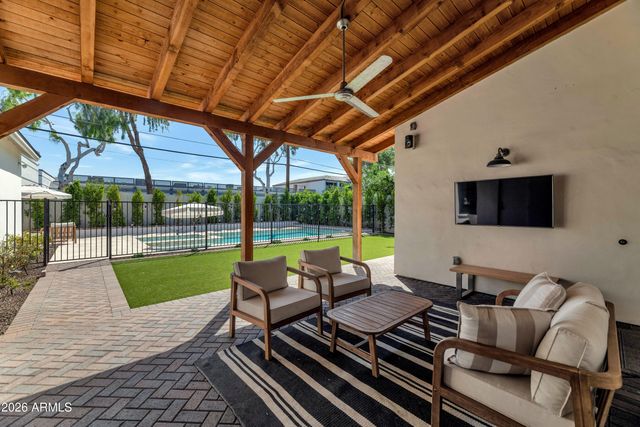 4129 N 47TH Street, Phoenix, AZ 85018