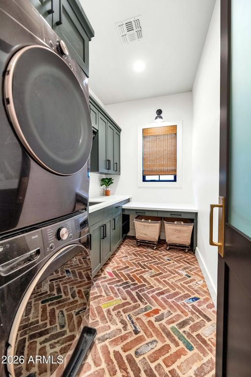 Image 39 of property listing at 4129 N 47TH Street, Phoenix, AZ 85018