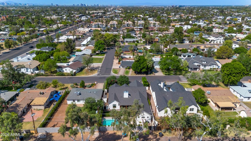 Image 54 of property listing at 4129 N 47TH Street, Phoenix, AZ 85018