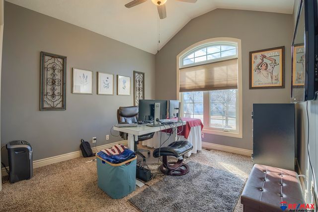 7628 Leawood Street, Papillion, NE 68046