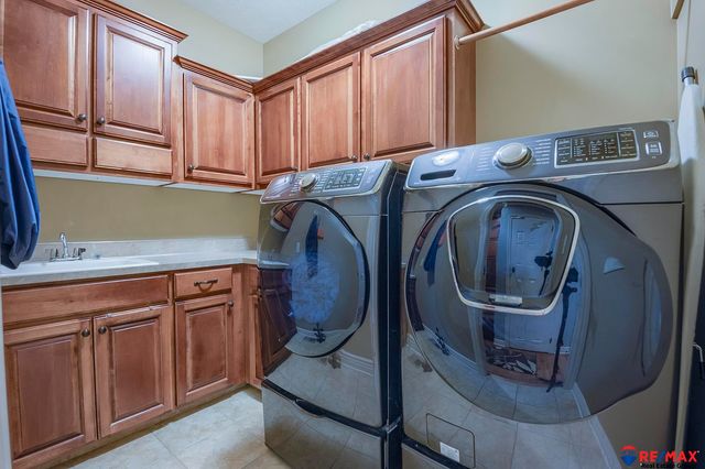 7628 Leawood Street, Papillion, NE 68046