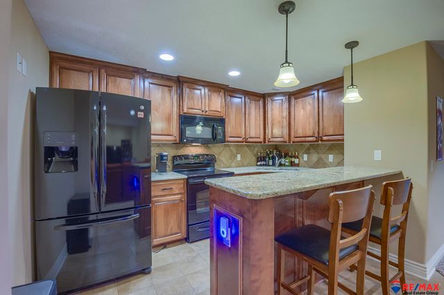 7628 Leawood Street, Papillion, NE 68046