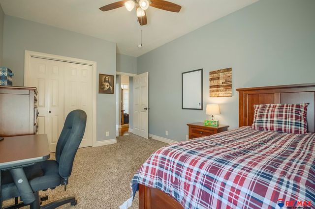 7628 Leawood Street, Papillion, NE 68046