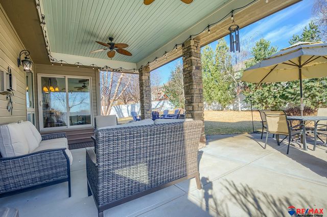 7628 Leawood Street, Papillion, NE 68046