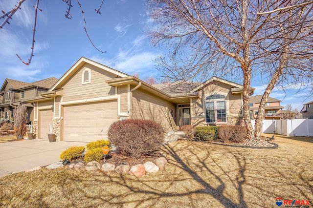7628 Leawood Street, Papillion, NE 68046