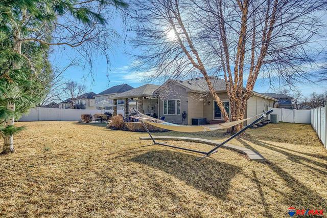 7628 Leawood Street, Papillion, NE 68046