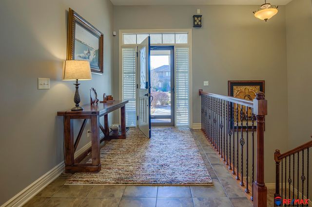 7628 Leawood Street, Papillion, NE 68046