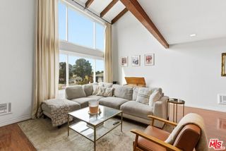 12438 Short Avenue 2, Los Angeles, CA 90066