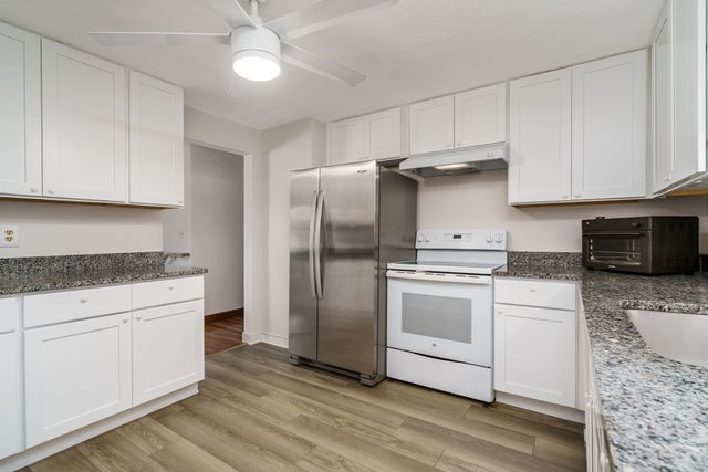 18 Ruthellen Road, Hudson, MA 01749