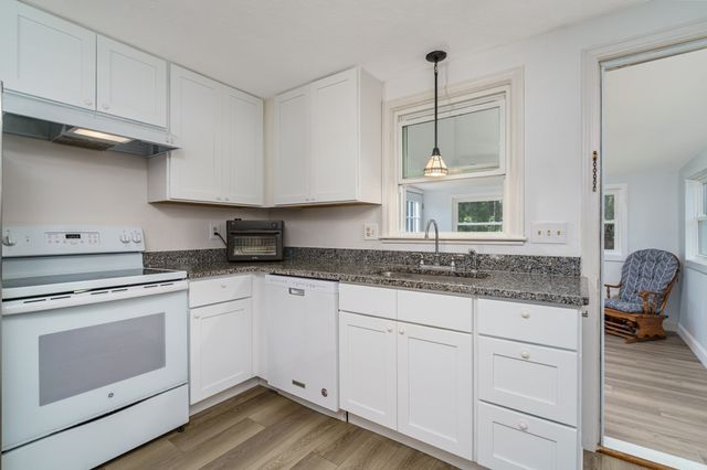 18 Ruthellen Road, Hudson, MA 01749