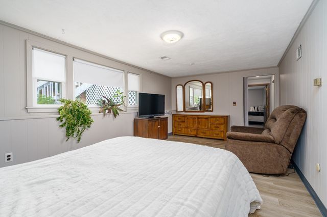 18 Ruthellen Road, Hudson, MA 01749