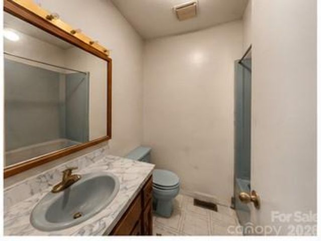 625 Stillwater Court, Clover, SC 29710