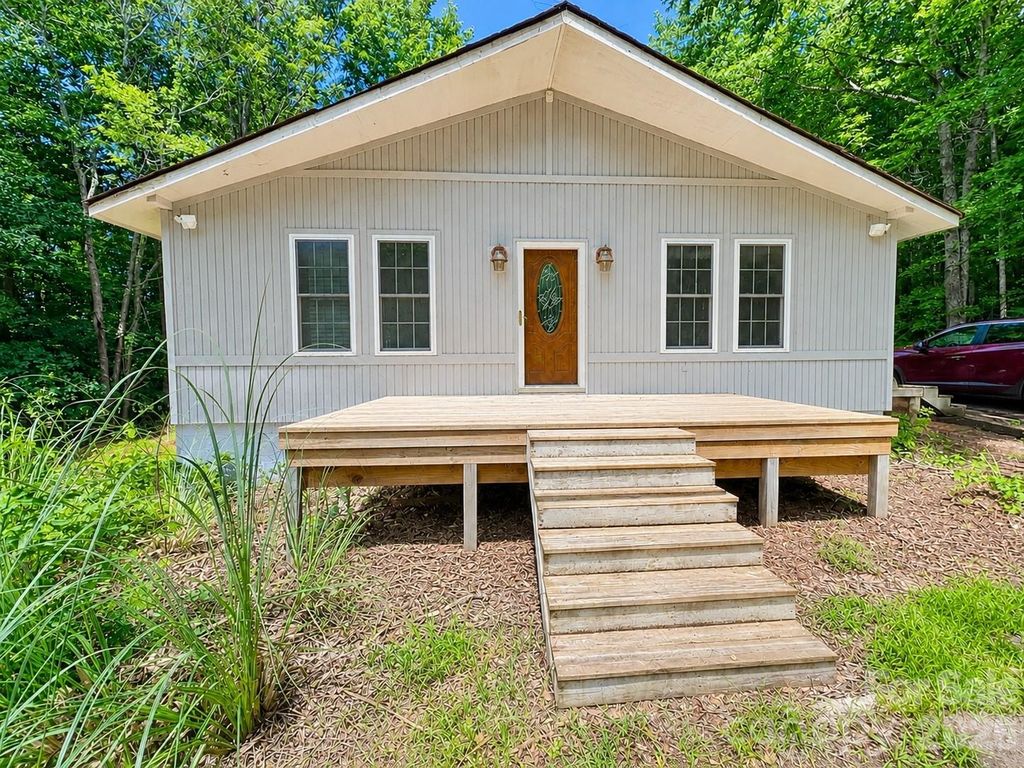 625 Stillwater Court, Clover, SC 29710