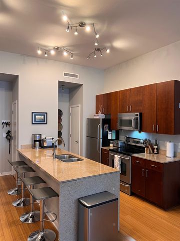 2263 Young Ave Apt 215, Memphis, TN 38104