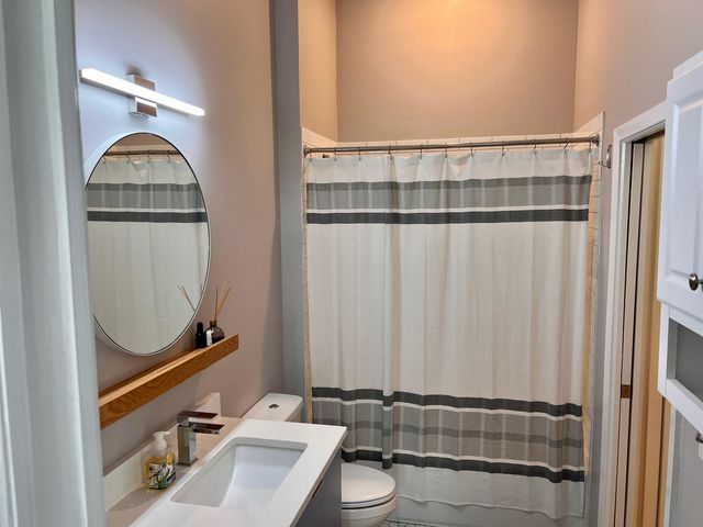 2263 Young Ave Apt 215, Memphis, TN 38104