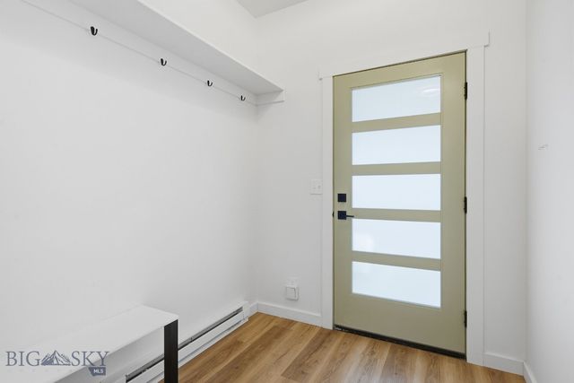 103 N M Street C, Livingston, MT 59047