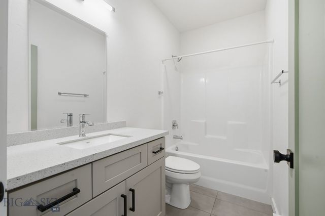 103 N M Street C, Livingston, MT 59047