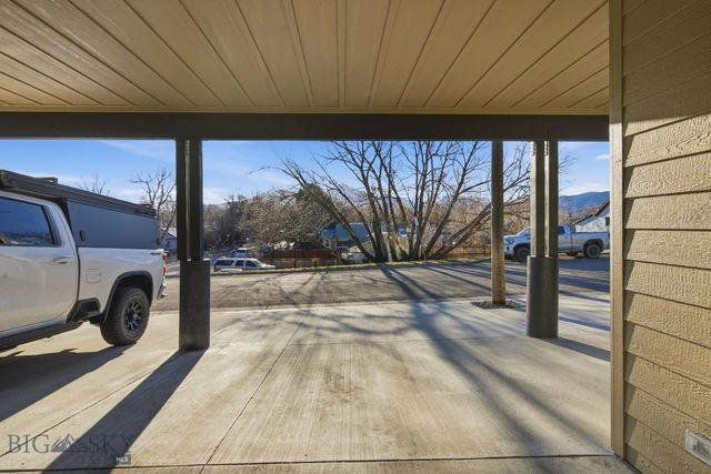 103 N M Street C, Livingston, MT 59047