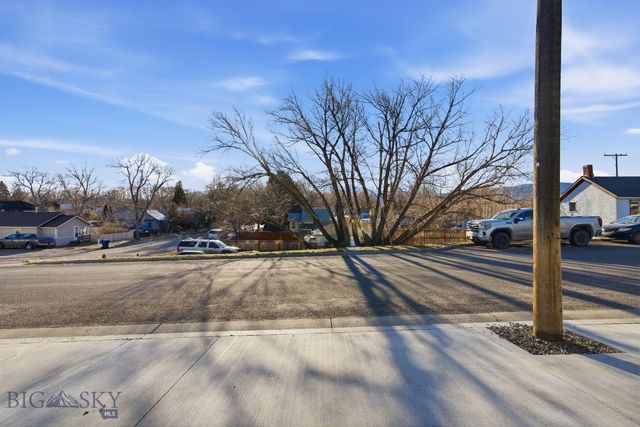 103 N M Street C, Livingston, MT 59047