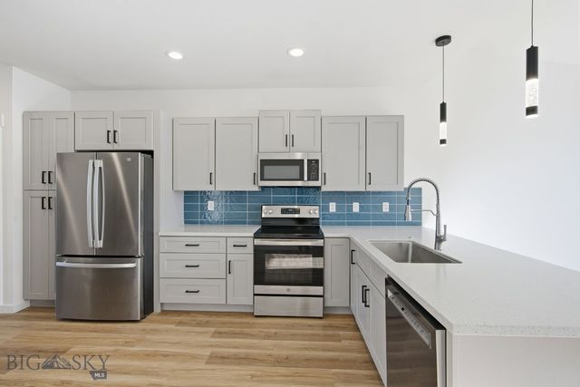 103 N M Street C, Livingston, MT 59047