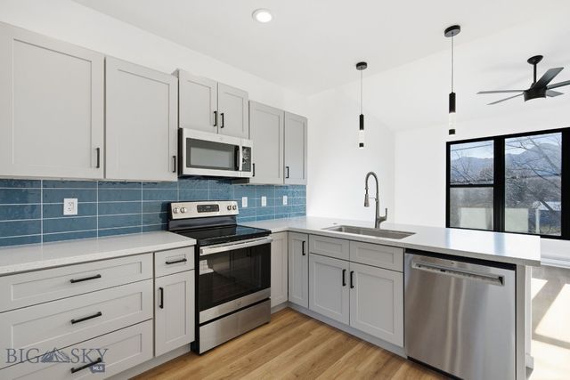 103 N M Street C, Livingston, MT 59047