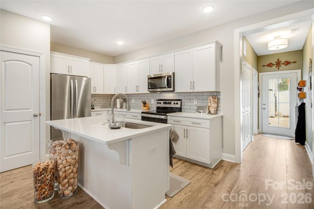 30 Walnut Springs Drive, Asheville, NC 28804