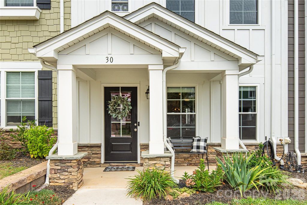 30 Walnut Springs Drive, Asheville, NC 28804