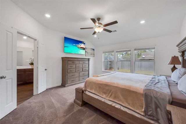 1004 Bulwark Drive, Crosby, TX 77532