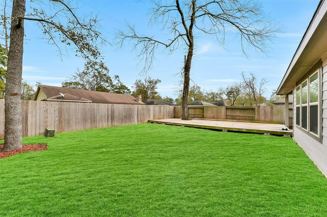 1004 Bulwark Drive, Crosby, TX 77532