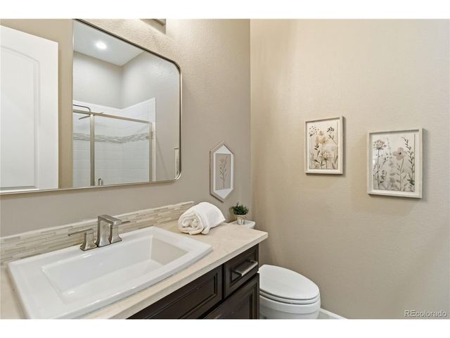 7878 S Valleyhead Way, Aurora, CO 80016