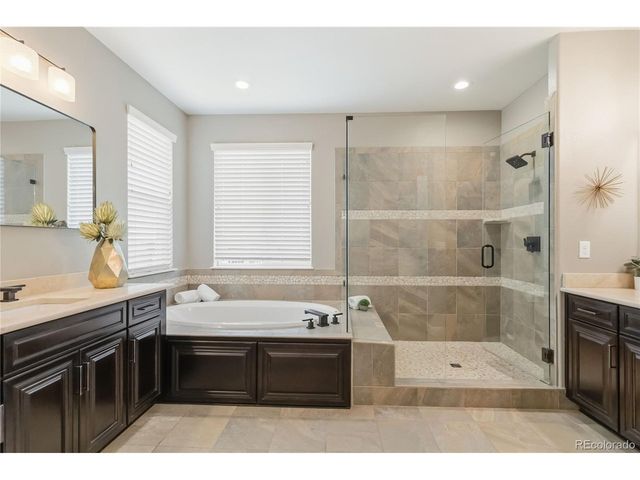 7878 S Valleyhead Way, Aurora, CO 80016
