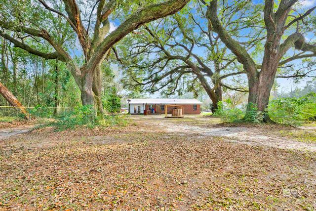 14509 Dogwood Lane, Bay Minette, AL 36507