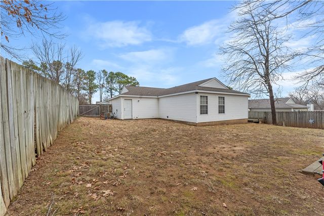 3089 W Wildflower Street, Fayetteville, AR 72704