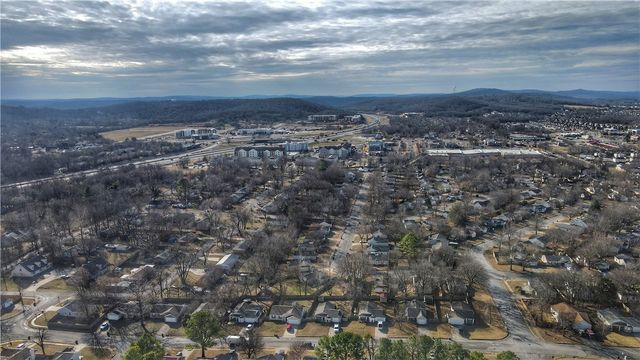 3089 W Wildflower Street, Fayetteville, AR 72704