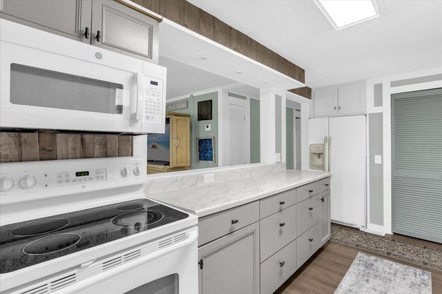 518 PALO VERDE DR, Leesburg, FL 34748