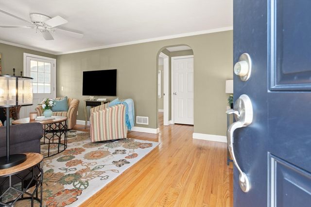 82 Orange Street, Reading, MA 01867