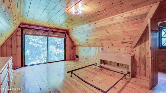 824 County Highway 106, Mayfield, NY 12010