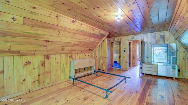 824 County Highway 106, Mayfield, NY 12010