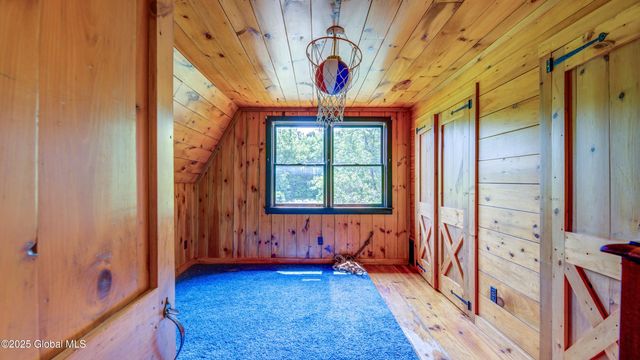 824 County Highway 106, Mayfield, NY 12010