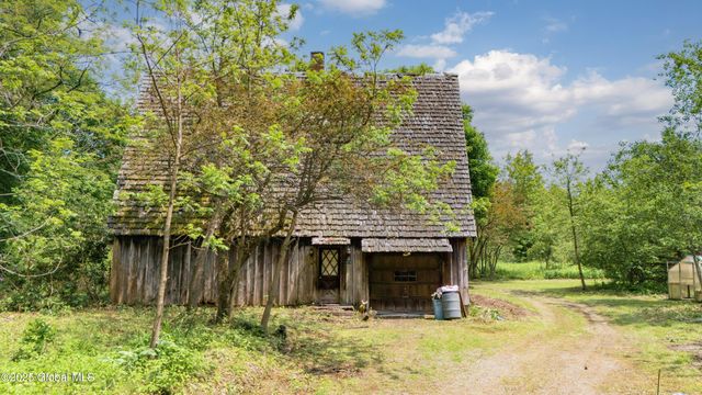 824 County Highway 106, Mayfield, NY 12010