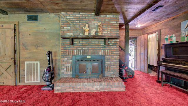 824 County Highway 106, Mayfield, NY 12010