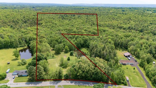 824 County Highway 106, Mayfield, NY 12010