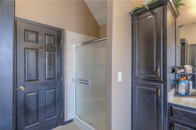 3336 S COCHISE Avenue, Independence, MO 64057