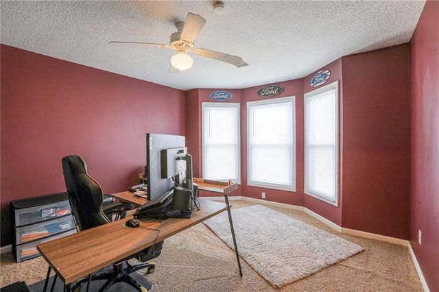 3336 S COCHISE Avenue, Independence, MO 64057