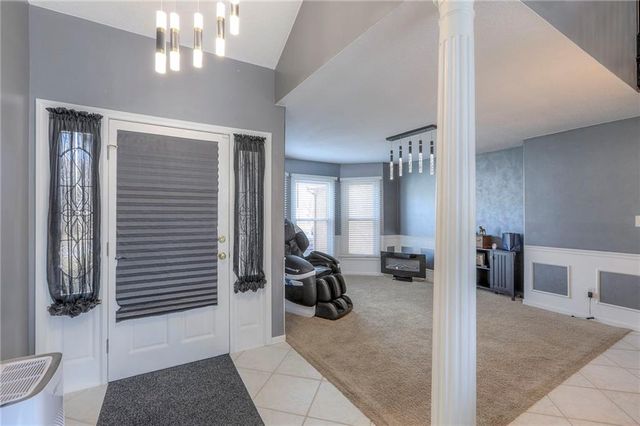 3336 S COCHISE Avenue, Independence, MO 64057