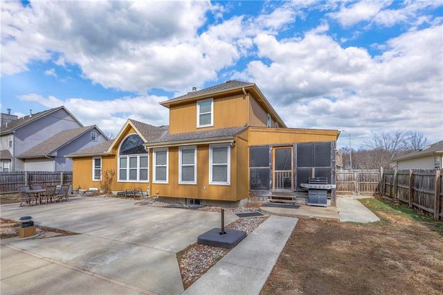 3336 S COCHISE Avenue, Independence, MO 64057